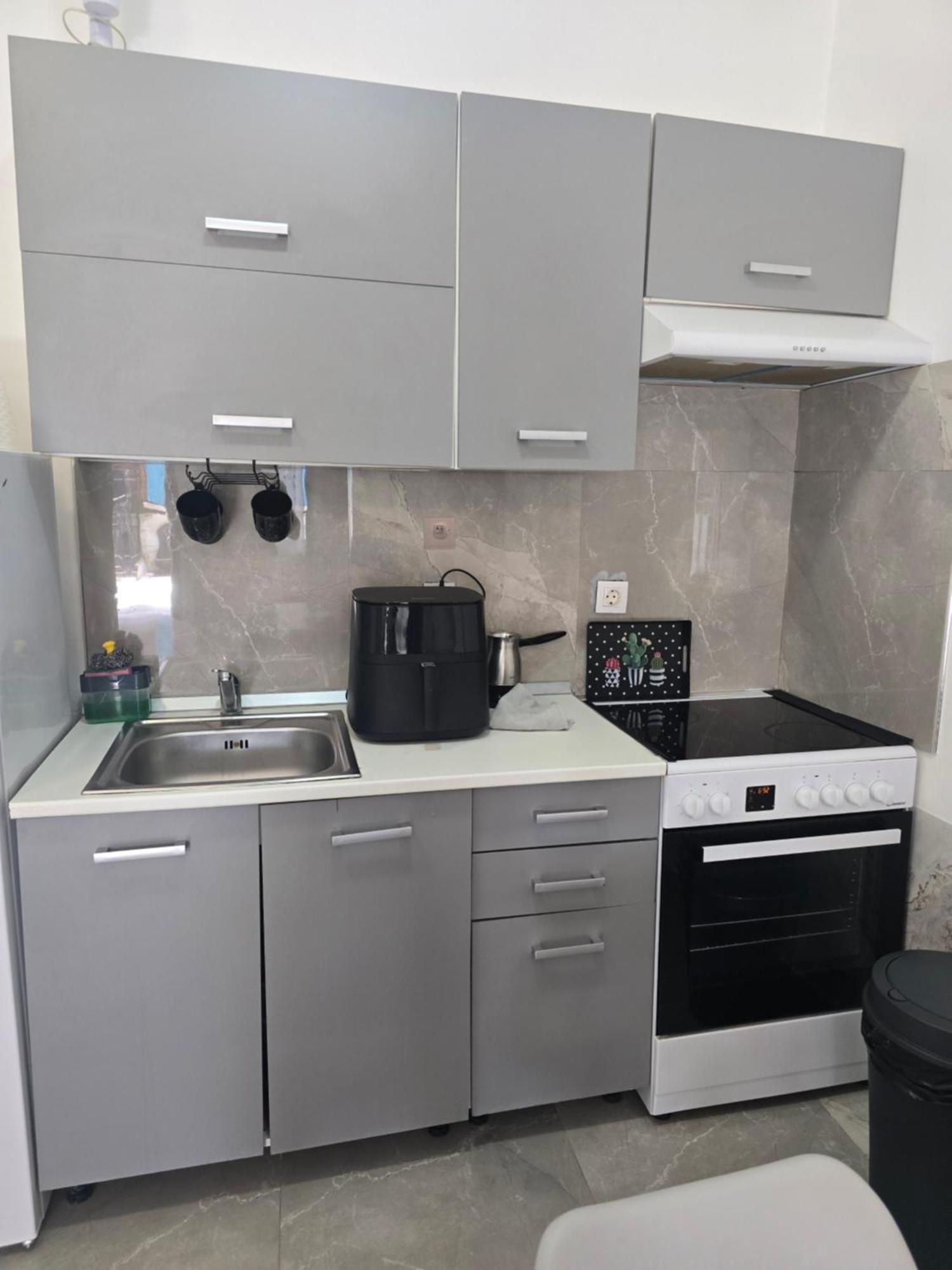 Apartament Dimi Num1 *